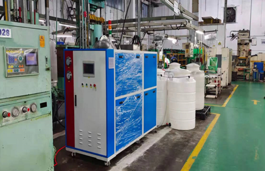 昆山膳魔师乳化液+脱模剂处理现场